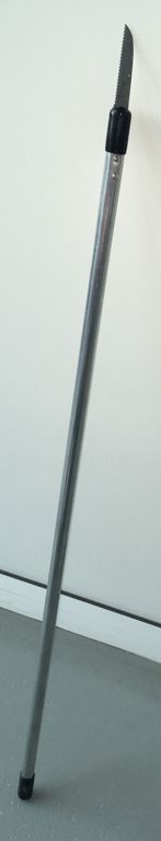 gekarteld mes op aluminium steel