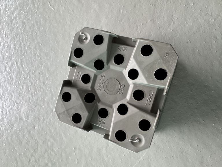 Teku pot MQD9x9x9,5 grijs 26208/pallet