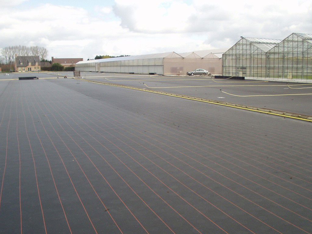 gronddoek zwart 100gr/m² afgepast